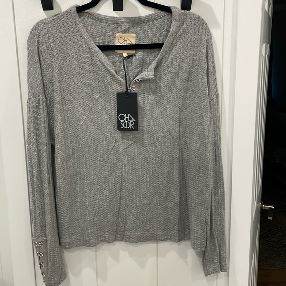 Chaser Henley Size Small NWT